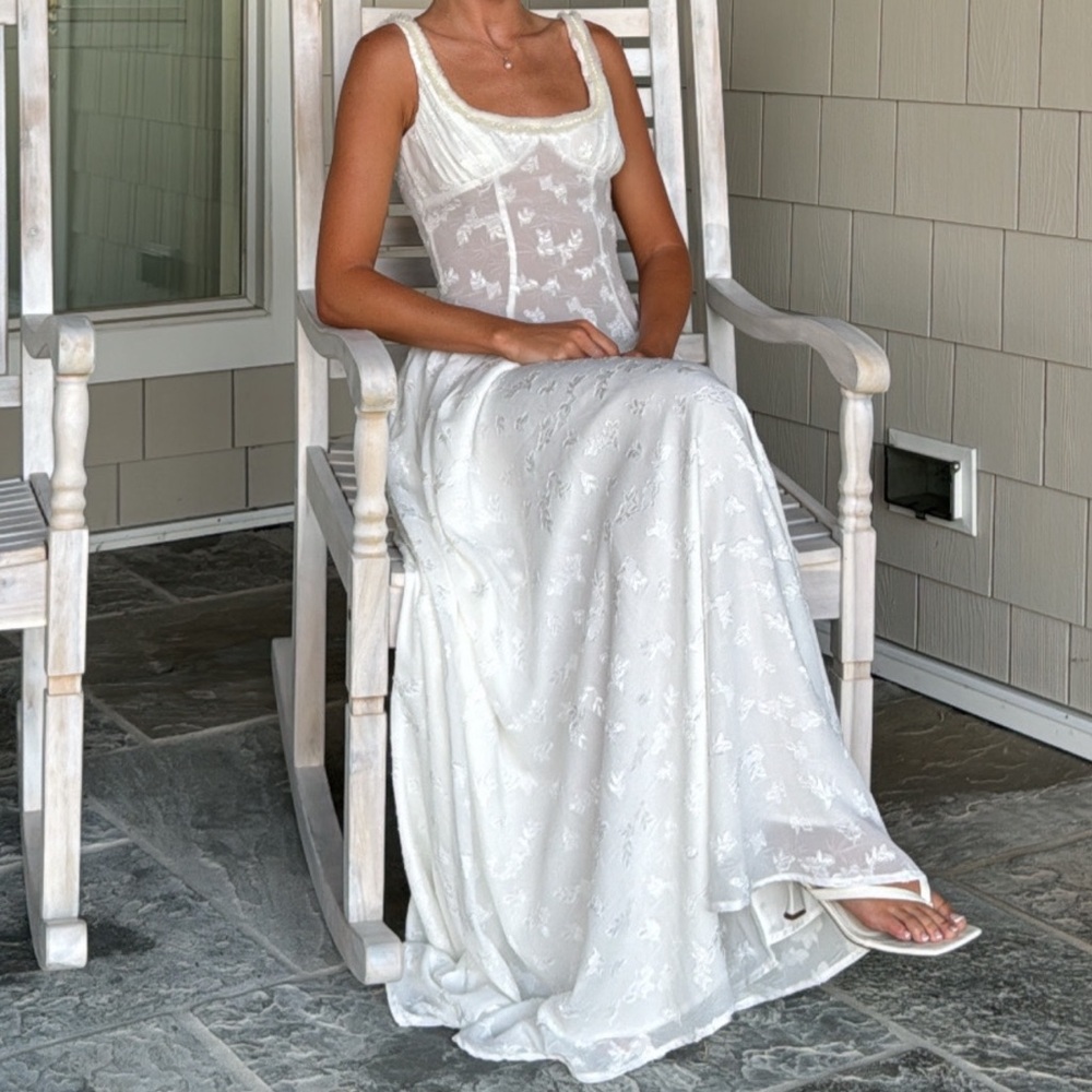 Miss Circle New York Lace Drop Waist White Midi with Pearl Details Size XS